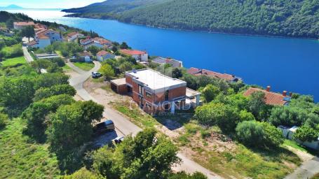 RABAC, UMGEBUNG, 80 M VOM MEER, CHARME UNMÖBLIERT VILLA