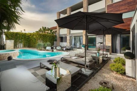 Istra, Medulin, Boutique hotel nadomak mora, investicijska prilika!