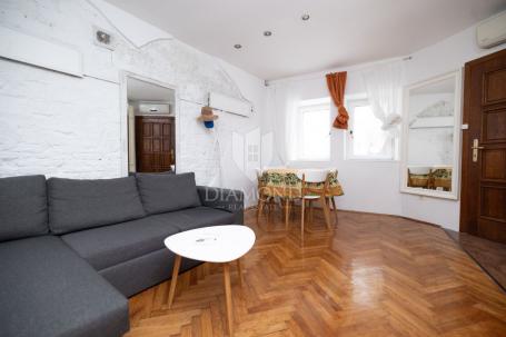 Rovinj, 100 m od mora, kvalitetan studio u prizemlju 