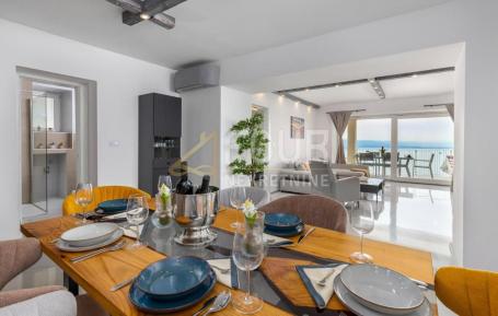 Opatija, Bregi, 153.46m2, luksuzna etaža - u naravi 2 stana, velika terasa, panoramski pogled