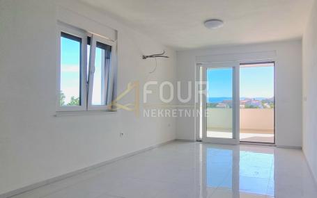 Novi Vinodolski, novogradnja, 2s+db, 65.67m2, lođa