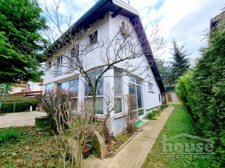 SREMSKA KAMENICA - BOCKE - 390.00 m2
