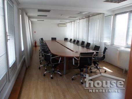 NOVI SAD - CENTAR - 680.00 m2