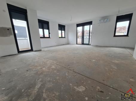 NOVI SAD - TELEP - PETOSOBAN STAN - 144 m2 - 348,600€