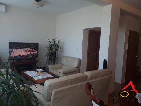 NOVI SAD - CENTAR - ČETVOROSOBAN STAN - 148 m2 - 251,500€