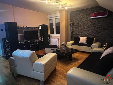NOVI SAD - SOMBORSKI BULEVAR - PETOSOBAN STAN - 139 m2 - 285,000€
