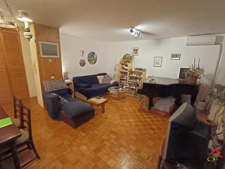 NOVI SAD - SOCIJALNO - ČETVOROSOBAN STAN - 94 m2 - 242,050€