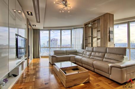 NOVI SAD - SOMBORSKI BULEVAR - ČETVOROSOBAN STAN - 120 m2 - 324,000€