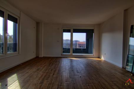 NOVI SAD - SOMBORSKI BULEVAR - ČETVOROSOBAN STAN - 115 m2 - 278,100€