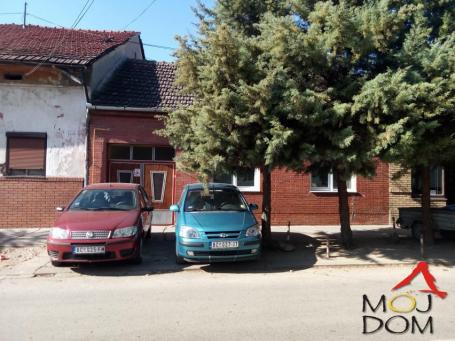 BEČEJ - CENTAR - KUćA - 194 m2 - 103,000€