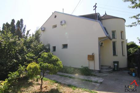 NOVI SAD - SLANA BARA - KUćA - 180 m2 - 360,500€