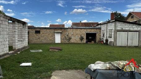 FUTOG - CENTAR - KUćA - 346 m2 - 205,000€