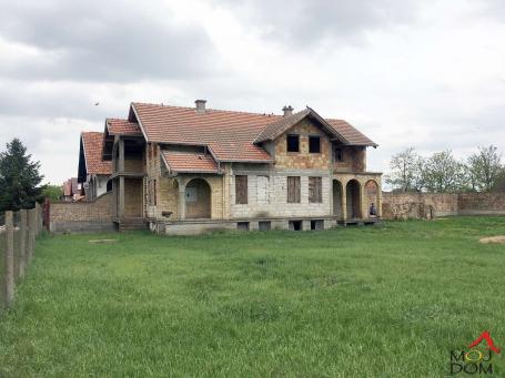 ŽABALJ - KRAJ SELA - KUćA - 435 m2 - 159,650€
