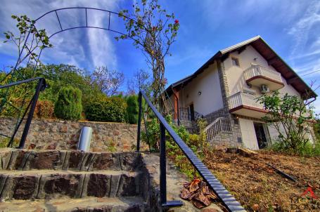 SREMSKA KAMENICA - SREMSKA KAMENICA - KUćA - 131 m2 - 309,000€