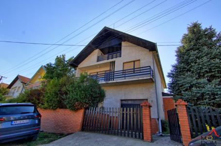 SREMSKI KARLOVCI - SREMSKI KARLOVCI - KUćA - 116 m2 - 247,200€