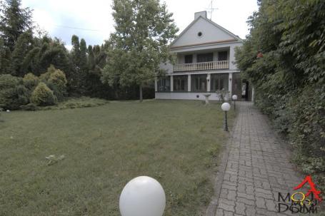 SREMSKA KAMENICA - POPOVICA - KUćA - 257 m2 - 442,900€