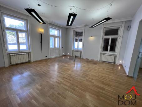 NOVI SAD - CENTAR - LOKAL - 360 m2 - 1,236,000€