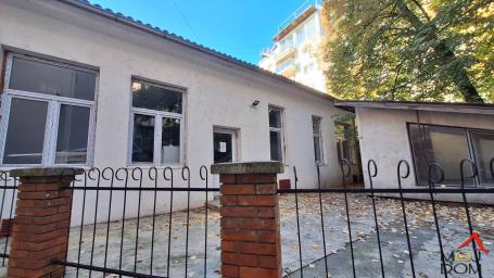 NOVI SAD - CENTAR - LOKAL - 109 m2 - 381,100€