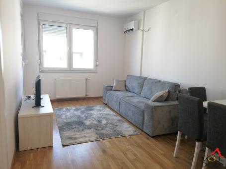 NOVI SAD - AVIJACIJA - IZDAVANJE NEKRETNINA - 39 m2 - 500€