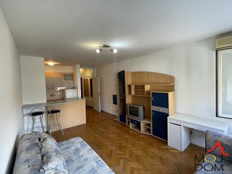NOVI SAD - BULEVAR - IZDAVANJE NEKRETNINA - 29 m2 - 300€