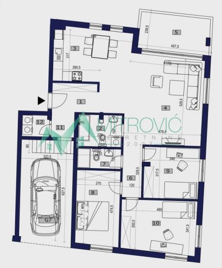 Petrovaradin, Stari Majur - Četvorosoban stan 121 m2 sa garažom 