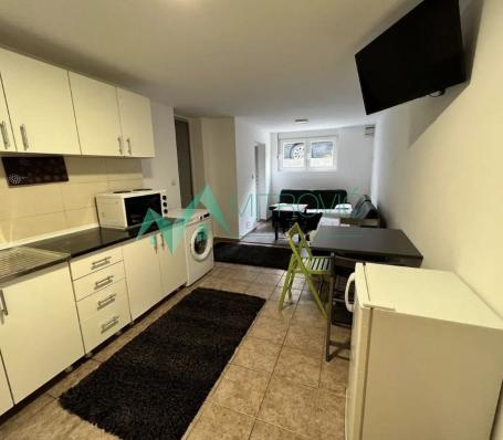 Izdavanje, Stan, 35m2 , Bulevar Evrope