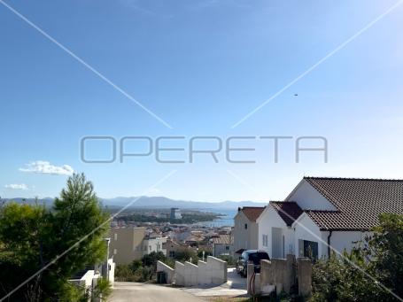 Građevinsko zemljište s pogledom na more u Vodicama, 875 m2 - snižena cijena!