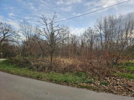 VRHUNSKA GRAĐEVINSKA PARCELA NA SVETOM DUHU – 2.665 m2
