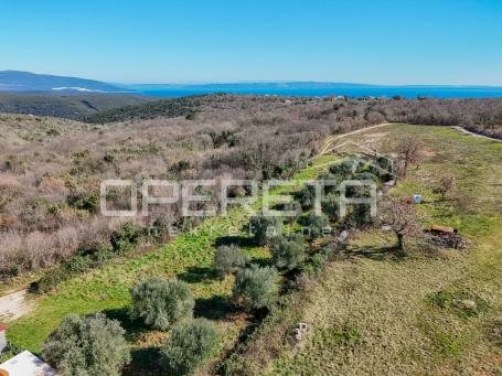 Peruški, Peruški, 3.198,00 m2, 250.000,00 EUR