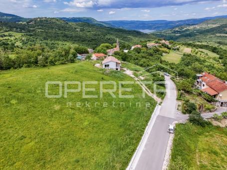 Središnja Istra-dva građevinska zemljišta 1576 m2