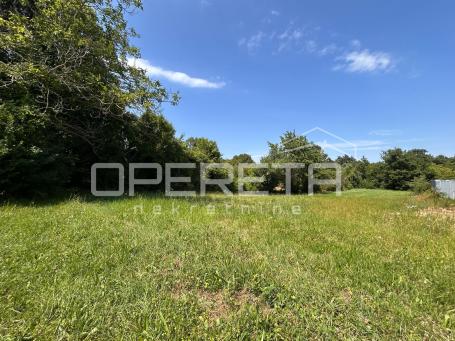 Građevinsko zemljište 1750m2 Grandići