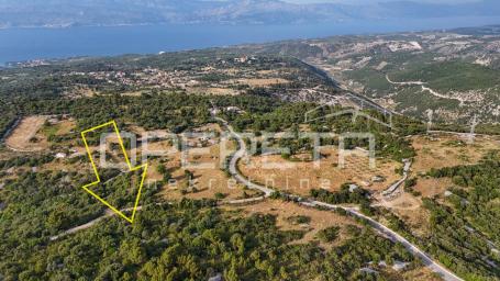 Prostrano poljoprivredno zemljište, 14.027 m2 s pogledom i uz pristupni put, Škr