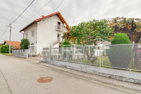 Prodaja, Kuća, Donja Dubrava, Davorina Jeića, Samostojeća, 342m2