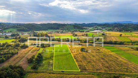Zemljište 9.351 m² uz poduzetničku zonu Sjever 2, Jakovlje