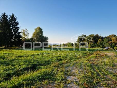 Mokrice , Oroslavje, 412,00 m2, 33.001,00 EUR