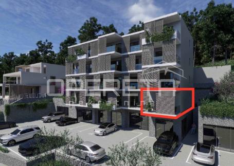 Novogradnja, dvosoban stan s balkonom i liftom, Omiš