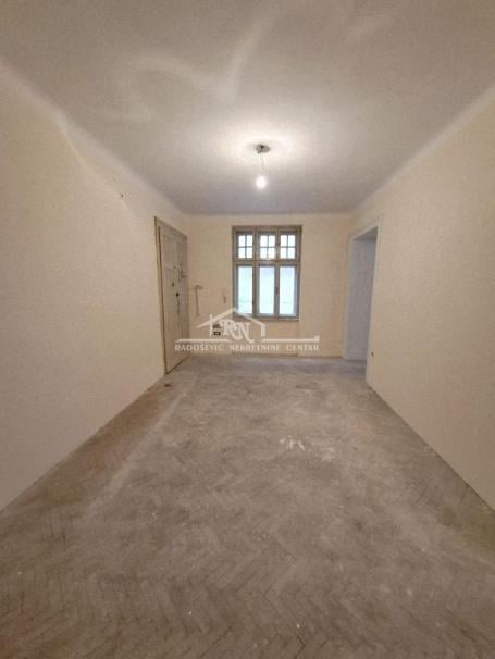 Gundulićev venac, Šantićeva, 91m2, odličan za PP ID#1571