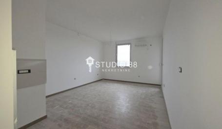 Prodaja, Stan, 742
