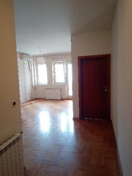 NOVI SAD - BULEVAR - 80.00 m2