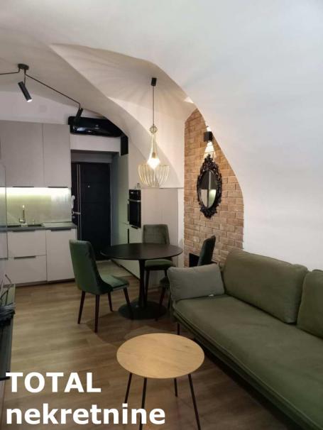 PETROVARADIN - GRADIC - 30.00 m2