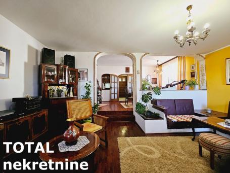 PETROVARADIN - PETROVARADIN - 264.00 m2