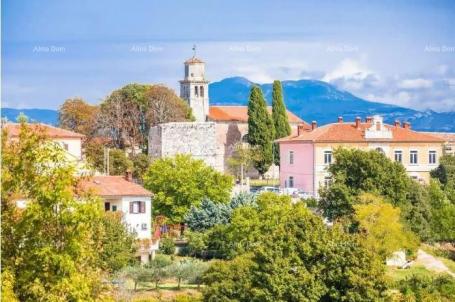 Građevinsko zemljište BARBAN - Prodaje se građevinsko zemljište,1329 m2 / 300 m od centra