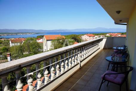 Malinska, apartman sa impozantnim pogledom na more! ID 632