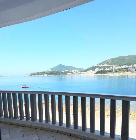 Izdavanje, Stan, 85m2 , Rafailovići