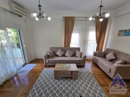 Prodaja, Stan, 64m2 , Podmaine