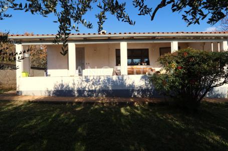 Istra, Rovinj - Kuća 130 m2 u mirnom predjelu