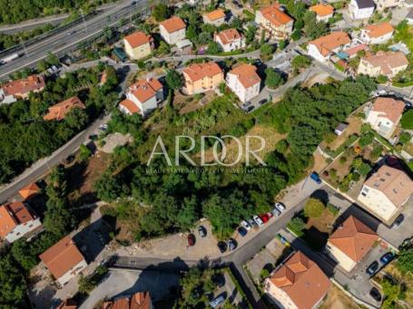 Zamet, građevinsko zemljište sa idejnim projektom i pogledom na more