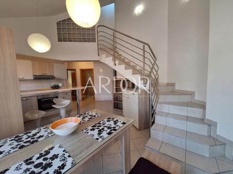 Kastav, dvoetažni stan 120 m2 za najam