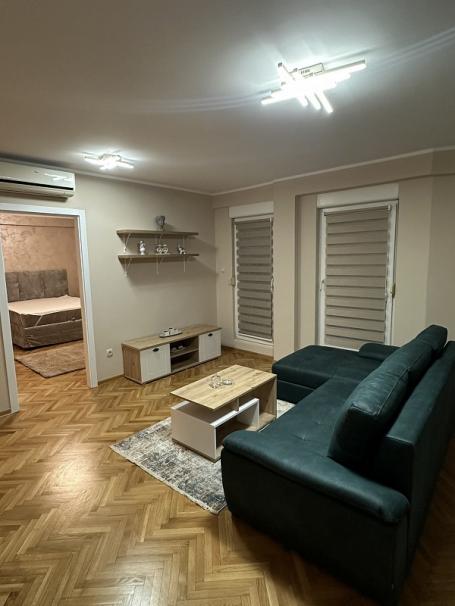 STARI GRAD CENTAR 63m2 , 800e