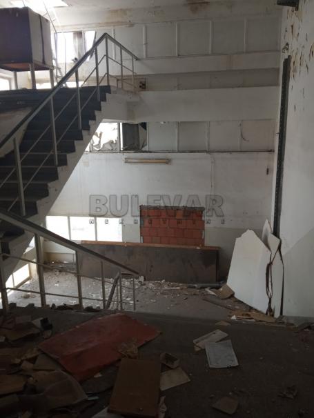 Izdavanje, Poslovni prostor, 1260m2 , Medijana